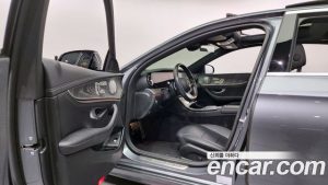 Mercedes-Benz E-Class E350 4MATIC AMG Line 2021 года из Южной Кореи