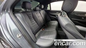 Mercedes-Benz E-Class E350 4MATIC AMG Line 2021 года из Южной Кореи