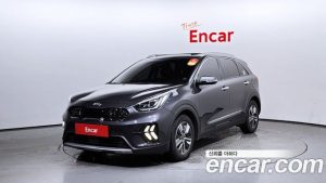 Kia Niro 1.6 HEV 2020 года из Южной Кореи