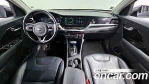 Kia Niro 1.6 HEV 2020 года из Южной Кореи