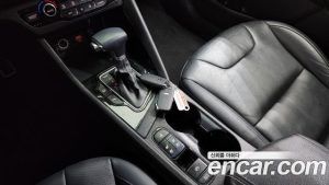 Kia Niro 1.6 HEV 2020 года из Южной Кореи