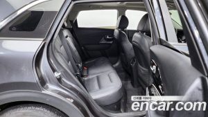 Kia Niro 1.6 HEV 2020 года из Южной Кореи