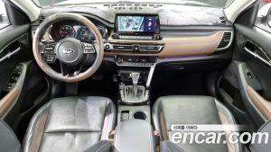 Kia Seltos Дизель 1.6 2WD 2020 года из Южной Кореи