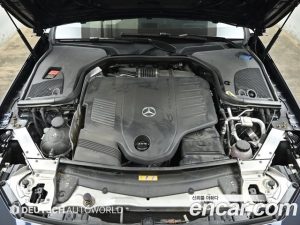 Mercedes-Benz CLS-Class CLS450 4MATIC AMG Line 2020 года из Южной Кореи