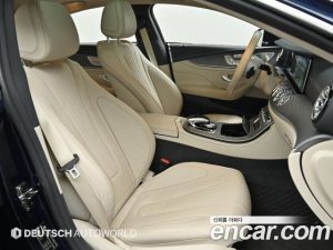Mercedes-Benz CLS-Class CLS450 4MATIC AMG Line 2020 года из Южной Кореи
