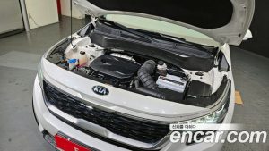 Kia Seltos Бензин 1.6 Turbo 2WD 2021 года из Южной Кореи