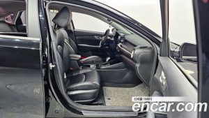 Kia K3 Standard 2021 года из Южной Кореи