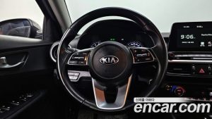 Kia K3 Standard 2021 года из Южной Кореи