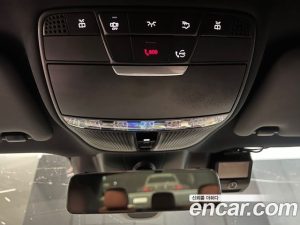 Mercedes-Benz E-Class E300e 4MATIC Exclusive 2021 года из Южной Кореи
