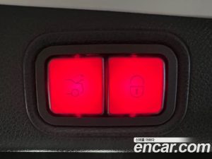Mercedes-Benz E-Class E300e 4MATIC Exclusive 2021 года из Южной Кореи