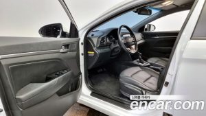 Hyundai AVANTE 1.6 2020 года из Южной Кореи