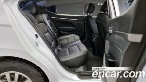 Hyundai AVANTE 1.6 2020 года из Южной Кореи