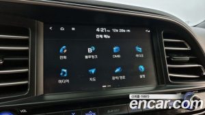 Hyundai AVANTE 1.6 2020 года из Южной Кореи