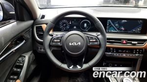 Kia Seltos Бензин 1.6 Turbo 2WD 2024 года из Южной Кореи