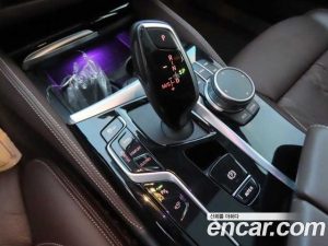 BMW 5-Series M550i xDrive 2021 года из Южной Кореи