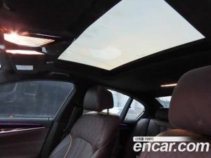 BMW 5-Series M550i xDrive 2021 года из Южной Кореи
