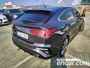 Kia K3 5Door GT Signature 2021 года из Южной Кореи
