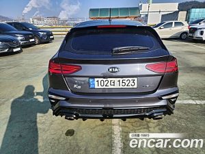 Kia K3 5Door GT Signature 2021 года из Южной Кореи