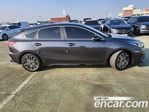 Kia K3 5Door GT Signature 2021 года из Южной Кореи