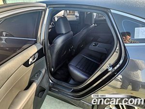 Kia K3 5Door GT Signature 2021 года из Южной Кореи