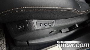 Peugeot 5008 2.0 BlueHDi GT 2020 года из Южной Кореи