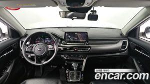 Kia Seltos Бензин 1.6 Turbo 2WD 2020 года из Южной Кореи