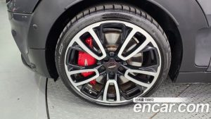 Mini Clubman JCW 2021 года из Южной Кореи