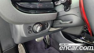 Mini Clubman JCW 2021 года из Южной Кореи