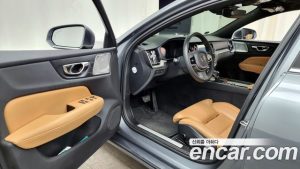 Volvo S60 T5 Inscription 2020 года из Южной Кореи