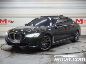BMW 7-Series M760Li xDrive V12 Excellence 2021 года из Южной Кореи