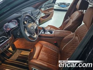 BMW 7-Series M760Li xDrive V12 Excellence 2021 года из Южной Кореи