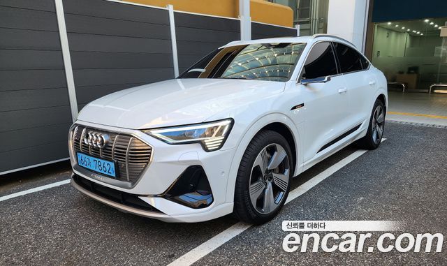 Audi e-tron 55 4WD Sportback 2023 года из Кореи