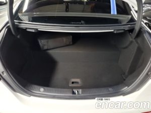 Mercedes-Benz E-Class E300e 4MATIC Exclusive 2021 года из Южной Кореи