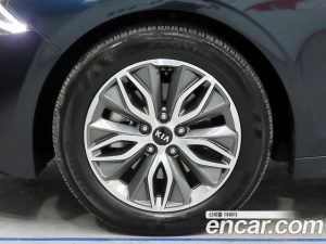 Kia K5 Noblesse 2021 года из Южной Кореи