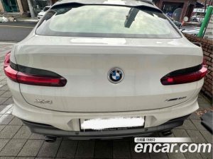 BMW X4 xDrive20i M Sport X 2020 года из Южной Кореи