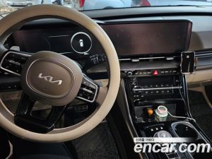 Kia Carnival Бензин 7-Seater Signature 2023 года из Южной Кореи