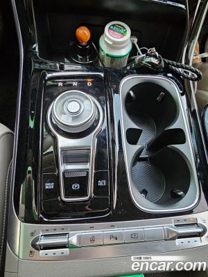 Kia Carnival Бензин 7-Seater Signature 2023 года из Южной Кореи