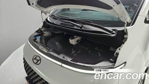 Hyundai Staria 4WD Lounge 9-Seater 2022 года из Южной Кореи