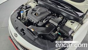Kia K5 2.0 2020 года из Южной Кореи