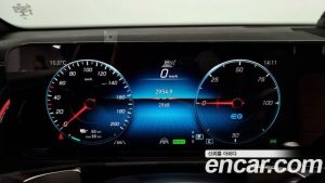 Mercedes-Benz EQB EQB300 4MATIC 2023 года из Южной Кореи