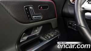 Mercedes-Benz EQB EQB300 4MATIC 2023 года из Южной Кореи