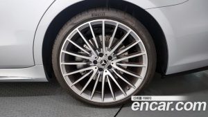 Mercedes-Benz S-Class S500L 4MATIC 2023 года из Южной Кореи