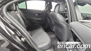 Mercedes-Benz C-Class C300 4MATIC Avantgarde 2023 года из Южной Кореи
