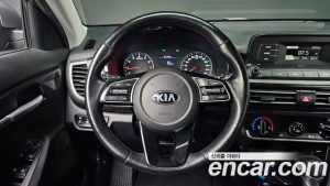 Kia Seltos Бензин 1.6 Turbo 2WD 2020 года из Южной Кореи