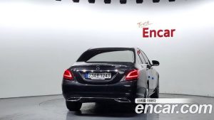 Mercedes-Benz C-Class C220 d 4MATIC 2020 года из Южной Кореи