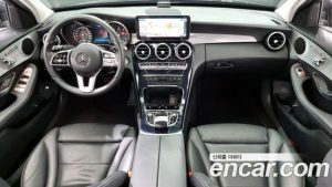 Mercedes-Benz C-Class C220 d 4MATIC 2020 года из Южной Кореи