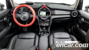 Mini Cooper 5Door HIGH 2021 года из Южной Кореи