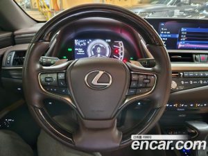 Lexus ES Executive 2021 года из Южной Кореи