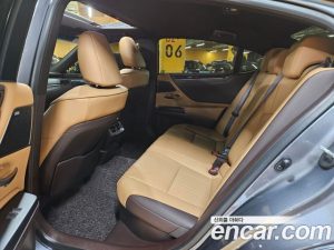 Lexus ES Executive 2021 года из Южной Кореи