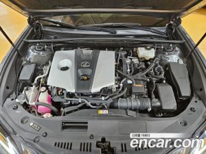 Lexus ES Executive 2021 года из Южной Кореи